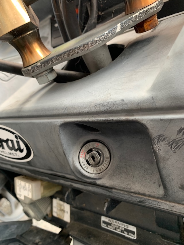 a photo of my mangled ignition switch.